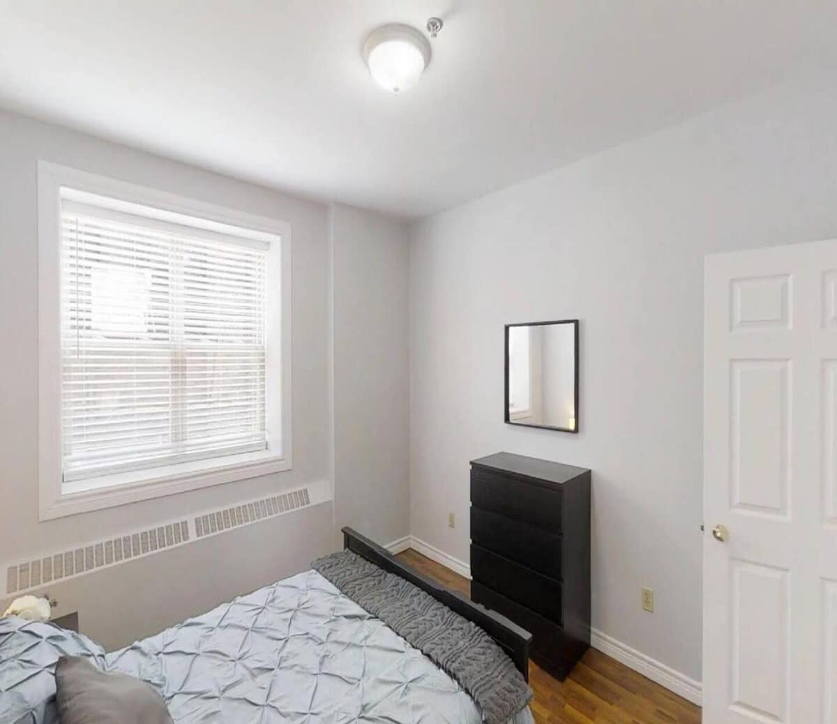 Bright Cozy Condo The Heart Of Uptown 2Bed Coffee & Tea Saint-Jean Extérieur photo
